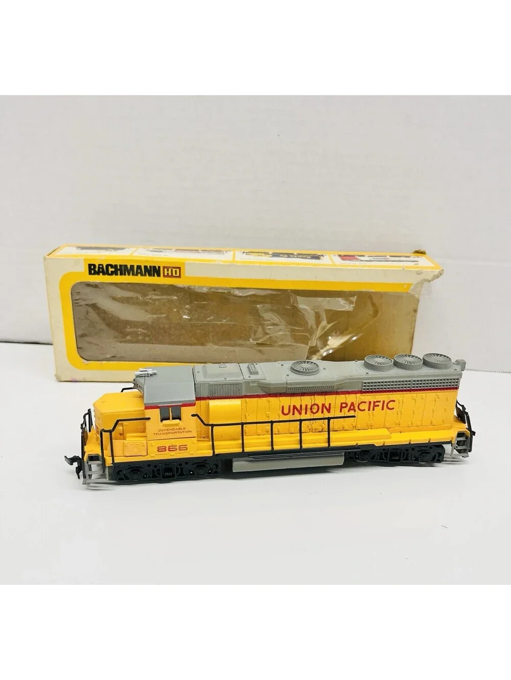 HO Bachmann Union Pacific #866 GP-40 Locomotive Diesel Engine Serviced Lot 953